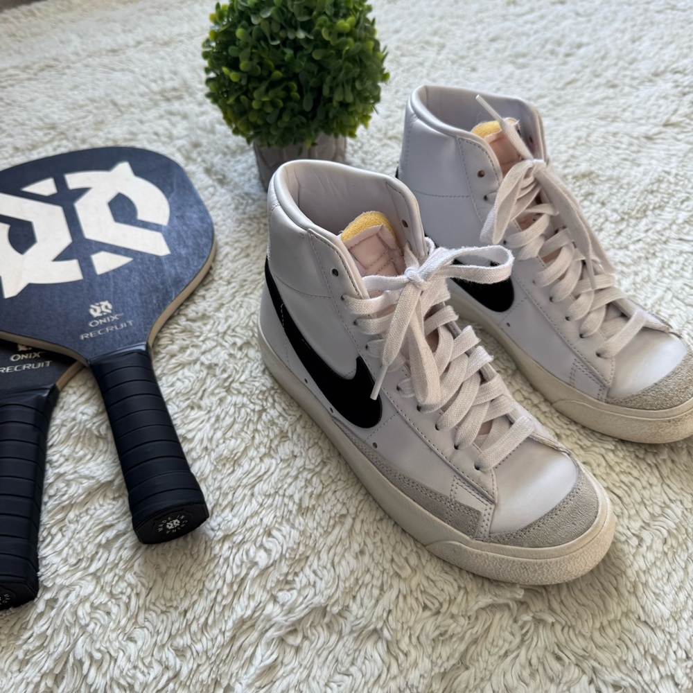 Nike Blazers Mid 77 Vintage High-Top Sneakers